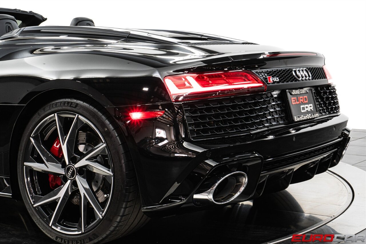 2023 Audi R8 5.2 V10 Performance Spyder  *PREMIUM PACKAGE * RYFT EXHAUST SYSTEM* - Photo 19 - Costa Mesa, CA 92626