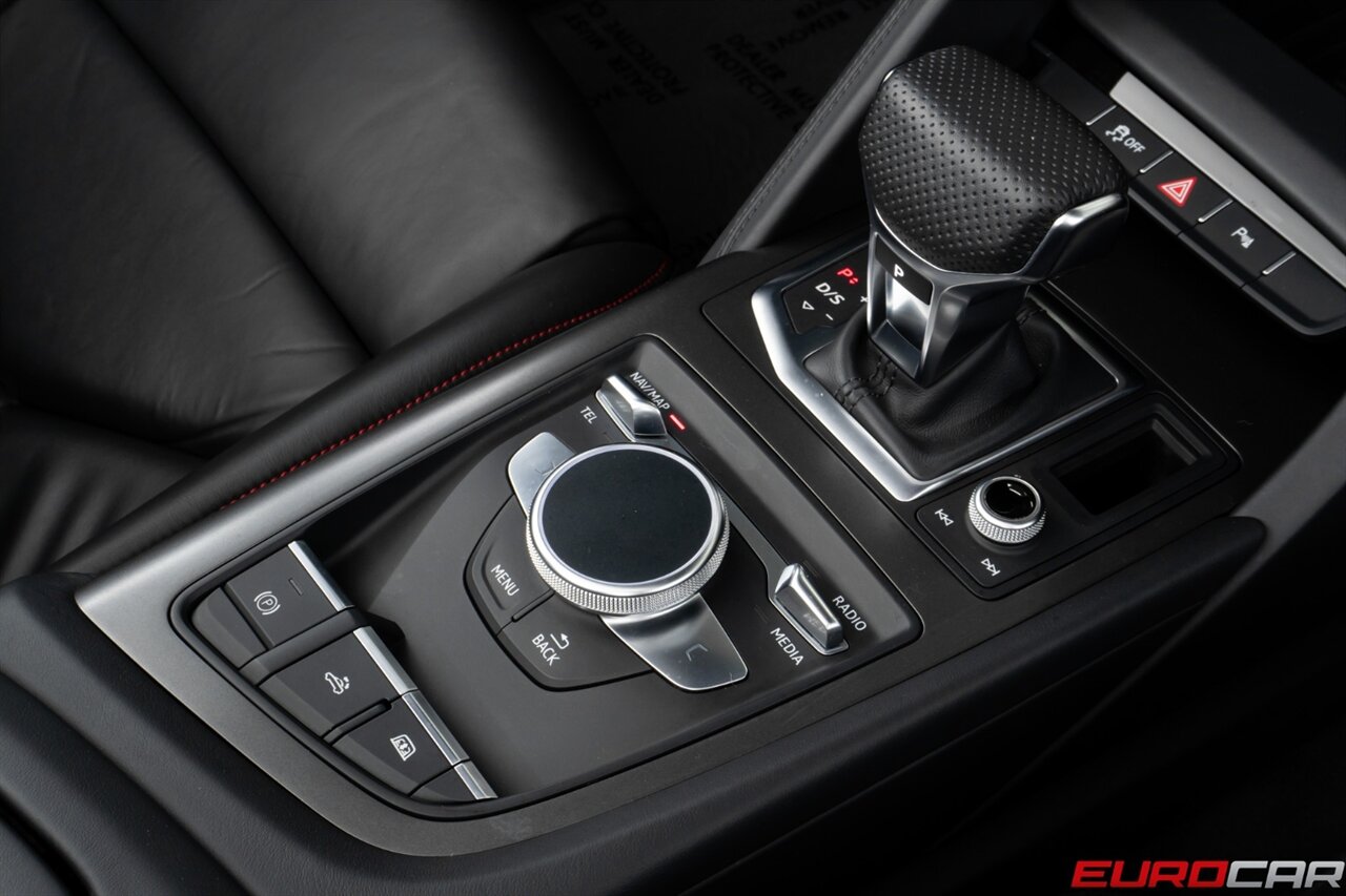 2023 Audi R8 5.2 V10 Performance Spyder  *PREMIUM PACKAGE * RYFT EXHAUST SYSTEM* - Photo 37 - Costa Mesa, CA 92626