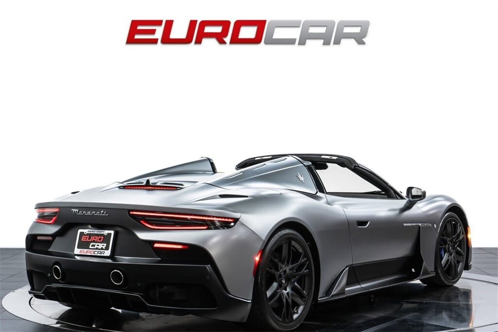 2023 Maserati MC20 Cielo  *MASSIVE $314,545 MSRP * SPECIAL FACTORY MATTE PAINT * CERAMIC BRAKES* - Photo 6 - Costa Mesa, CA 92626