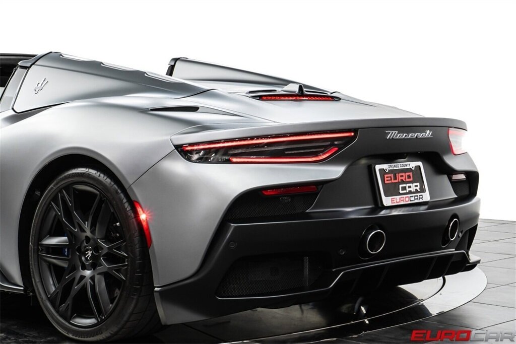 2023 Maserati MC20 Cielo  *MASSIVE $314,545 MSRP * SPECIAL FACTORY MATTE PAINT * CERAMIC BRAKES* - Photo 21 - Costa Mesa, CA 92626