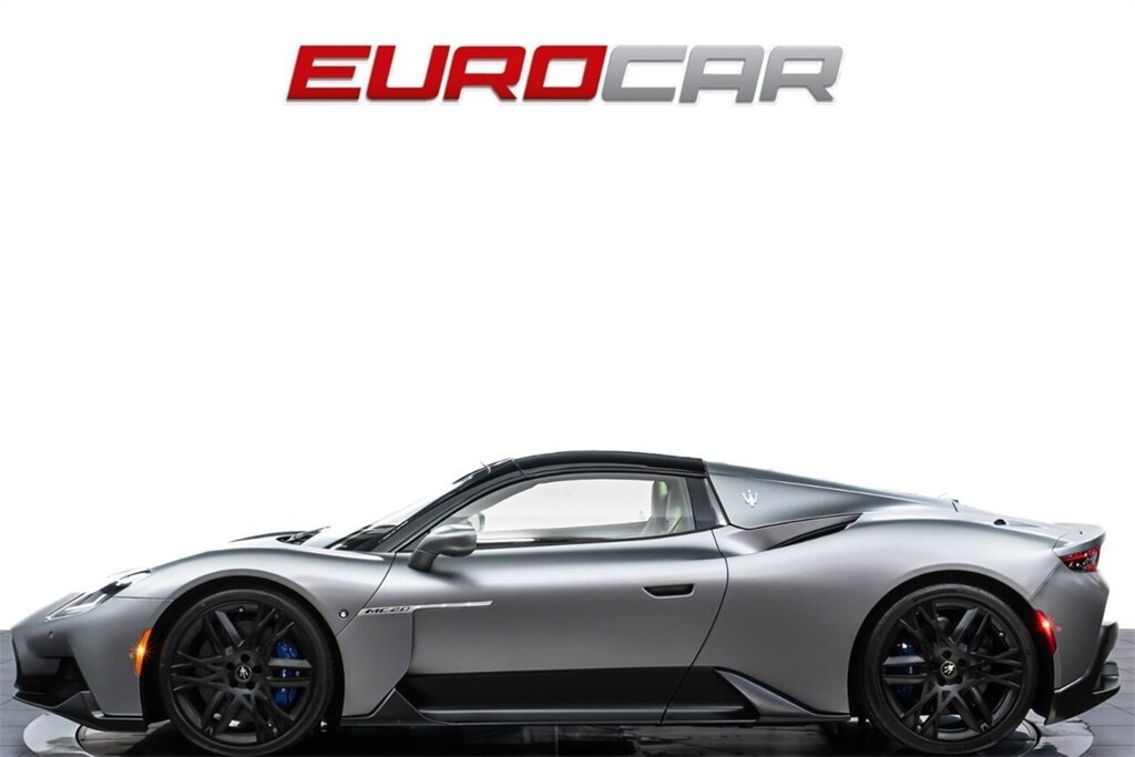 2023 Maserati MC20 Cielo  *MASSIVE $314,545 MSRP * SPECIAL FACTORY MATTE PAINT * CERAMIC BRAKES* - Photo 3 - Costa Mesa, CA 92626