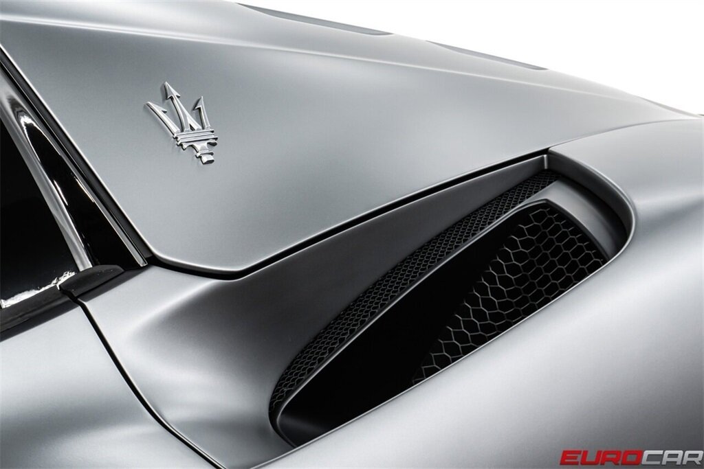 2023 Maserati MC20 Cielo  *MASSIVE $314,545 MSRP * SPECIAL FACTORY MATTE PAINT * CERAMIC BRAKES* - Photo 18 - Costa Mesa, CA 92626
