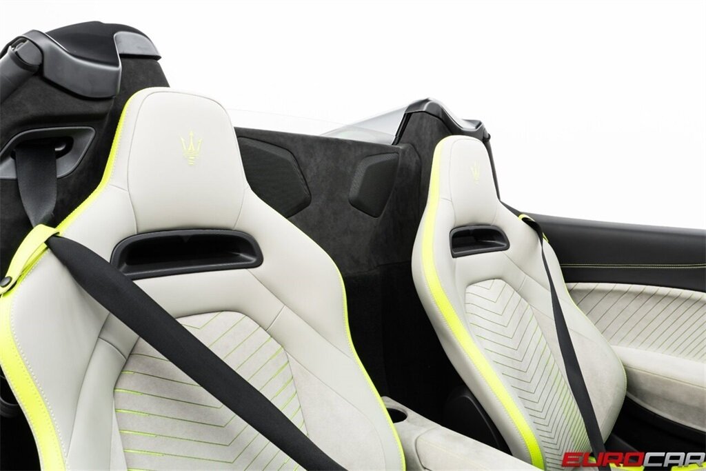 2023 Maserati MC20 Cielo  *MASSIVE $314,545 MSRP * SPECIAL FACTORY MATTE PAINT * CERAMIC BRAKES* - Photo 46 - Costa Mesa, CA 92626