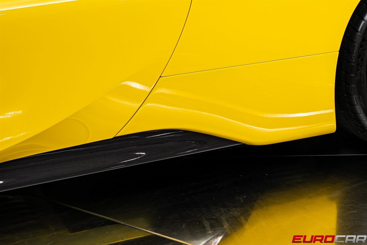 2022 Ferrari SF90 Stradale  *HUGE CARBON OPTIONS * CARBON FIBER WHEELS * EXTENDED FIORANO* - Photo 21 - Costa Mesa, CA 92626