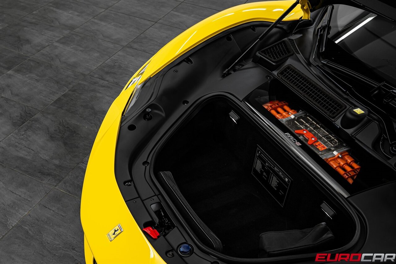 2022 Ferrari SF90 Stradale  *HUGE CARBON OPTIONS * CARBON FIBER WHEELS * EXTENDED FIORANO* - Photo 13 - Costa Mesa, CA 92626