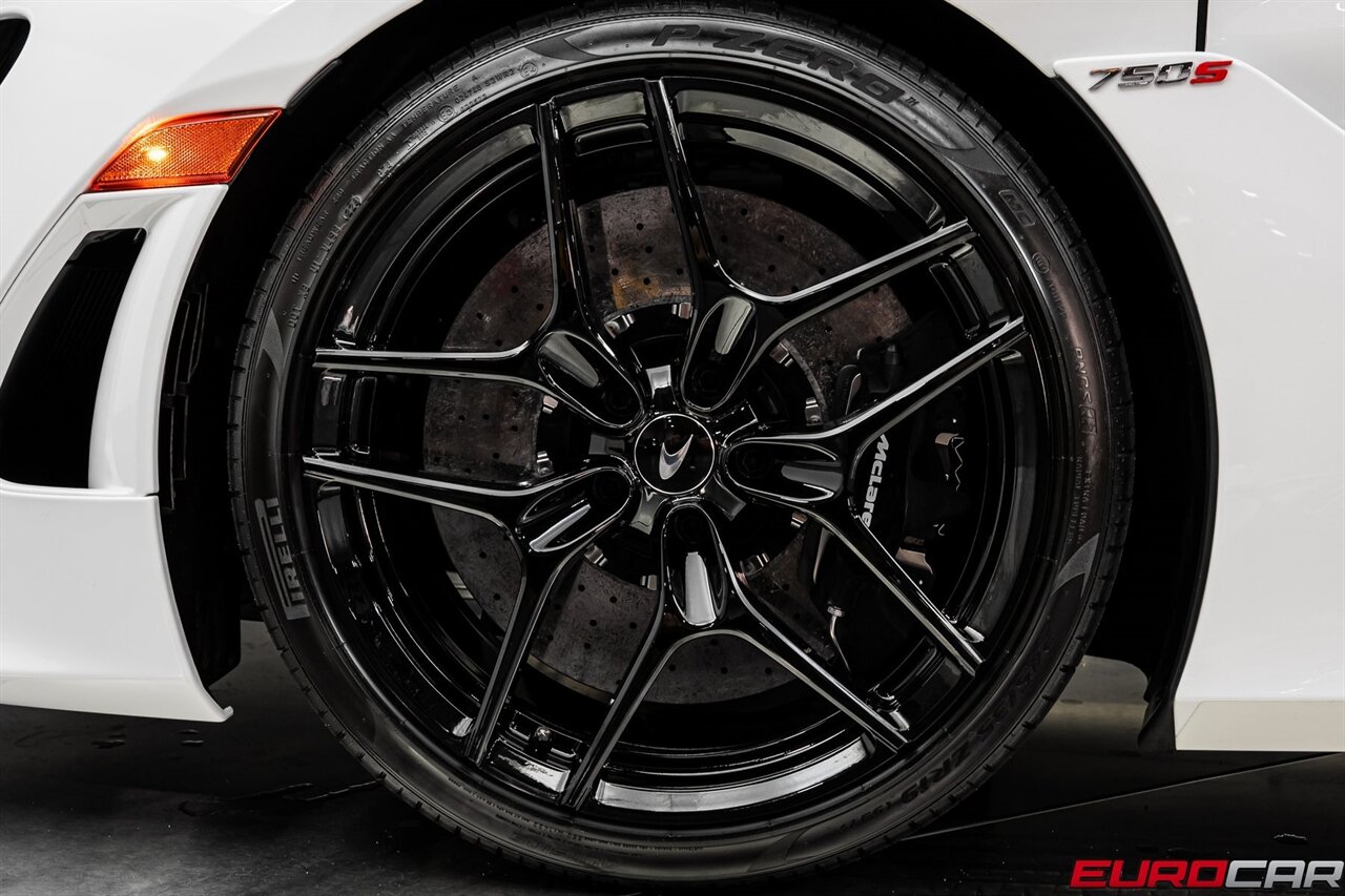 2024 McLaren 750S Spider Spider *TWO-TONE INTERIOR * IMMACULATE CONDITION*   - Photo 26 - Costa Mesa, CA 92626