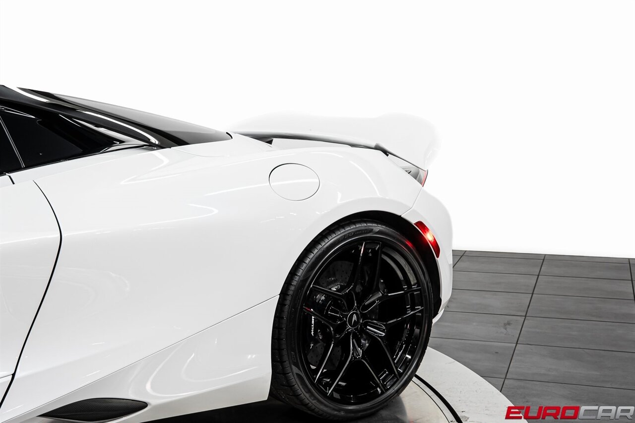 2024 McLaren 750S Spider Spider *TWO-TONE INTERIOR * IMMACULATE CONDITION*   - Photo 19 - Costa Mesa, CA 92626