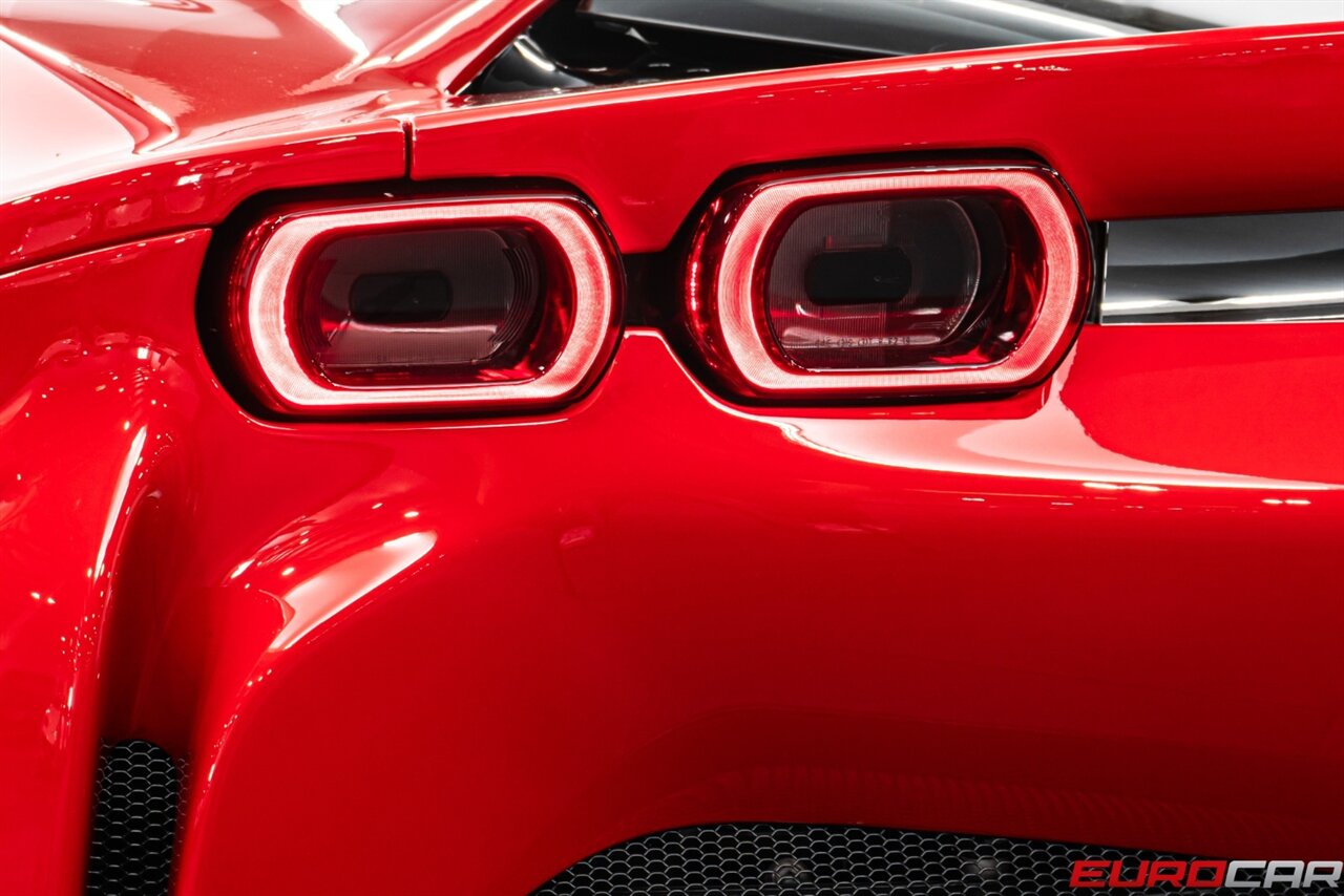 2023 Ferrari SF90 Stradale *CARBON FIBER INTERIOR * SUSPENSION LIFTER* - Photo 24 - Costa Mesa, CA 92626