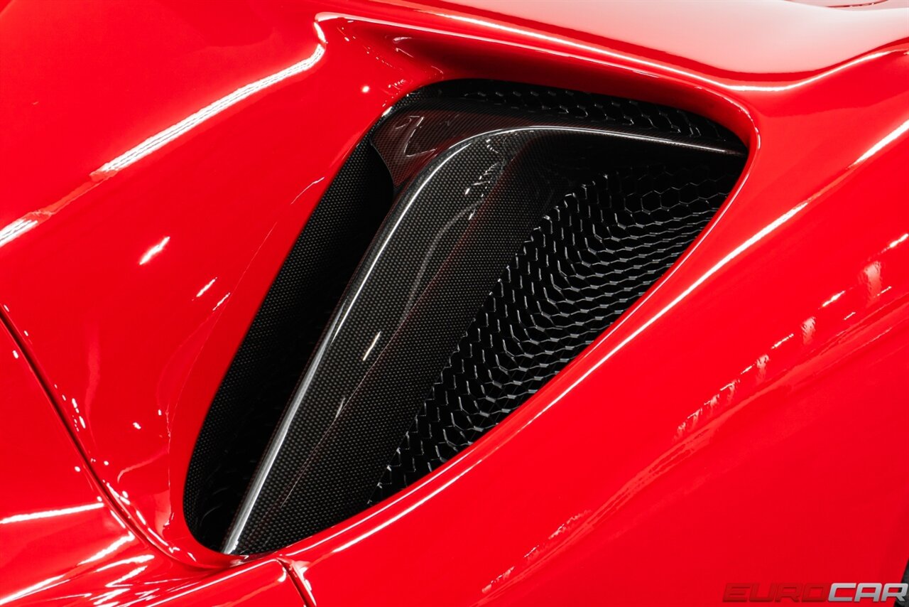 2023 Ferrari SF90 Stradale *CARBON FIBER INTERIOR * SUSPENSION LIFTER* - Photo 18 - Costa Mesa, CA 92626