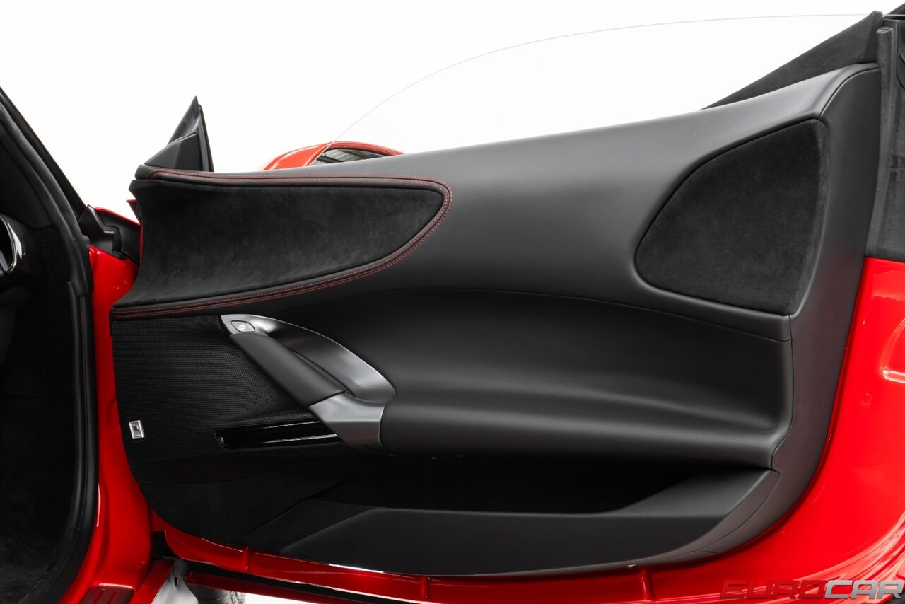 2023 Ferrari SF90 Stradale *CARBON FIBER INTERIOR * SUSPENSION LIFTER* - Photo 29 - Costa Mesa, CA 92626