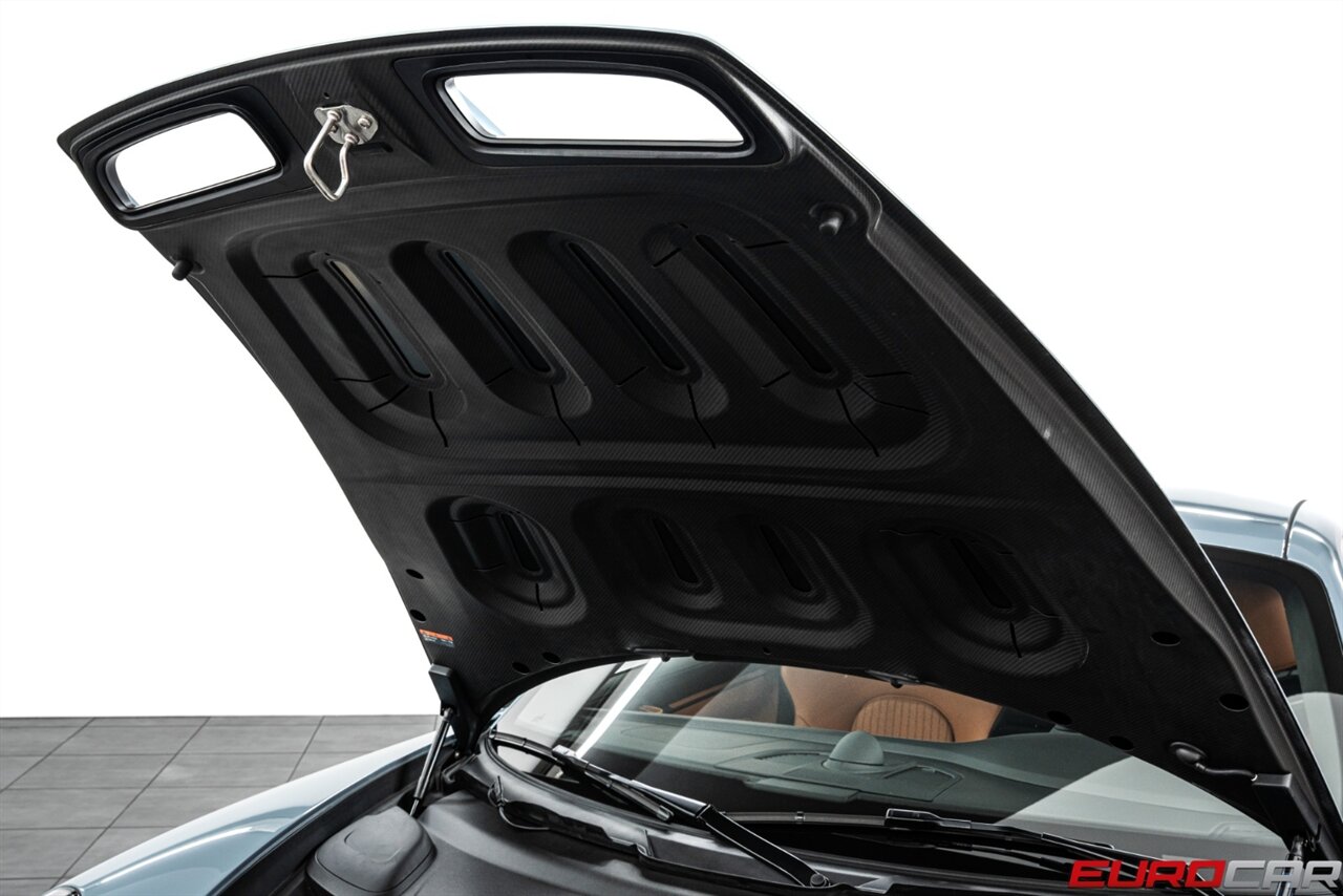 2024 Porsche 911 S/T *HERITAGE DESIGN PACKAGE * FRONT LIFT * 1 OF 1963 BUILT* - Photo 11 - Costa Mesa, CA 92626
