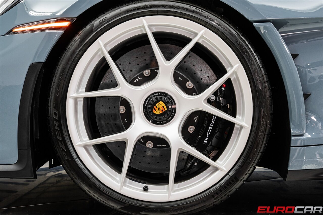 2024 Porsche 911 S/T *HERITAGE DESIGN PACKAGE * FRONT LIFT * 1 OF 1963 BUILT* - Photo 28 - Costa Mesa, CA 92626