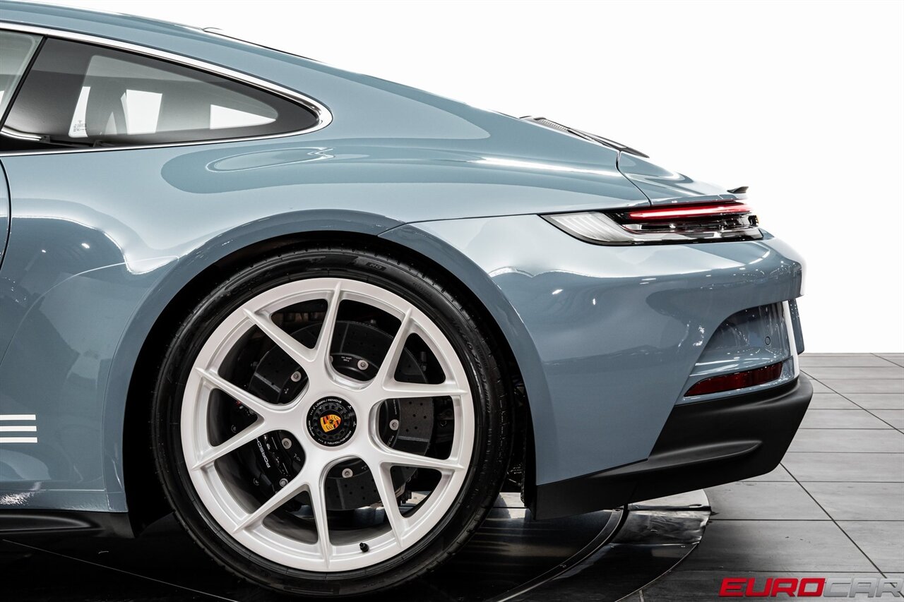 2024 Porsche 911 S/T *HERITAGE DESIGN PACKAGE * FRONT LIFT * 1 OF 1963 BUILT* - Photo 20 - Costa Mesa, CA 92626