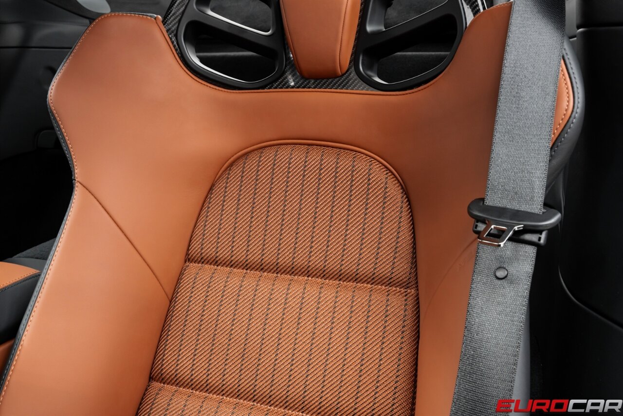 2024 Porsche 911 S/T *HERITAGE DESIGN PACKAGE * FRONT LIFT * 1 OF 1963 BUILT* - Photo 53 - Costa Mesa, CA 92626