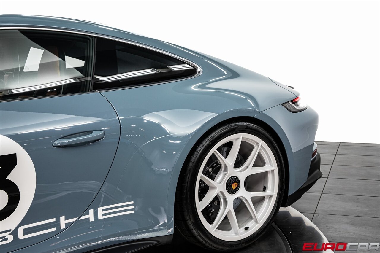 2024 Porsche 911 S/T *HERITAGE DESIGN PACKAGE * FRONT LIFT * 1 OF 1963 BUILT* - Photo 19 - Costa Mesa, CA 92626