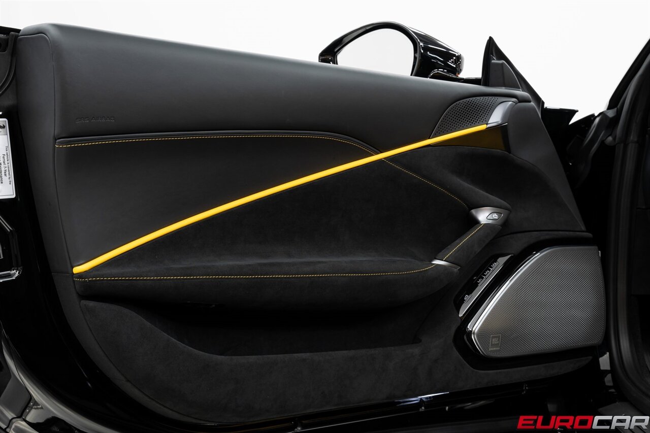 2025 Ferrari Roma Spider *FULL BODY PPF * CARBON FIBER LED STEERING WHEEL* - Photo 24 - Costa Mesa, CA 92626