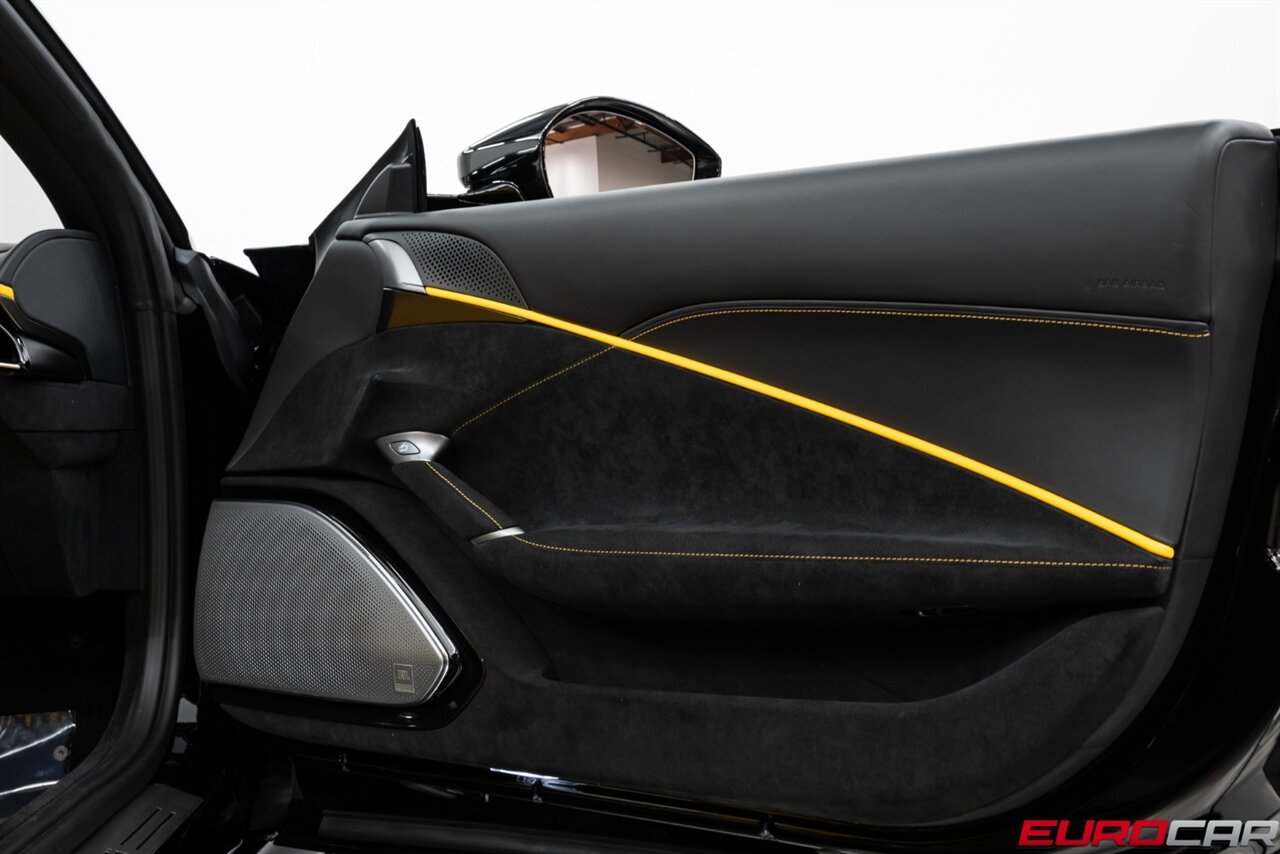 2025 Ferrari Roma Spider *FULL BODY PPF * CARBON FIBER LED STEERING WHEEL* - Photo 23 - Costa Mesa, CA 92626