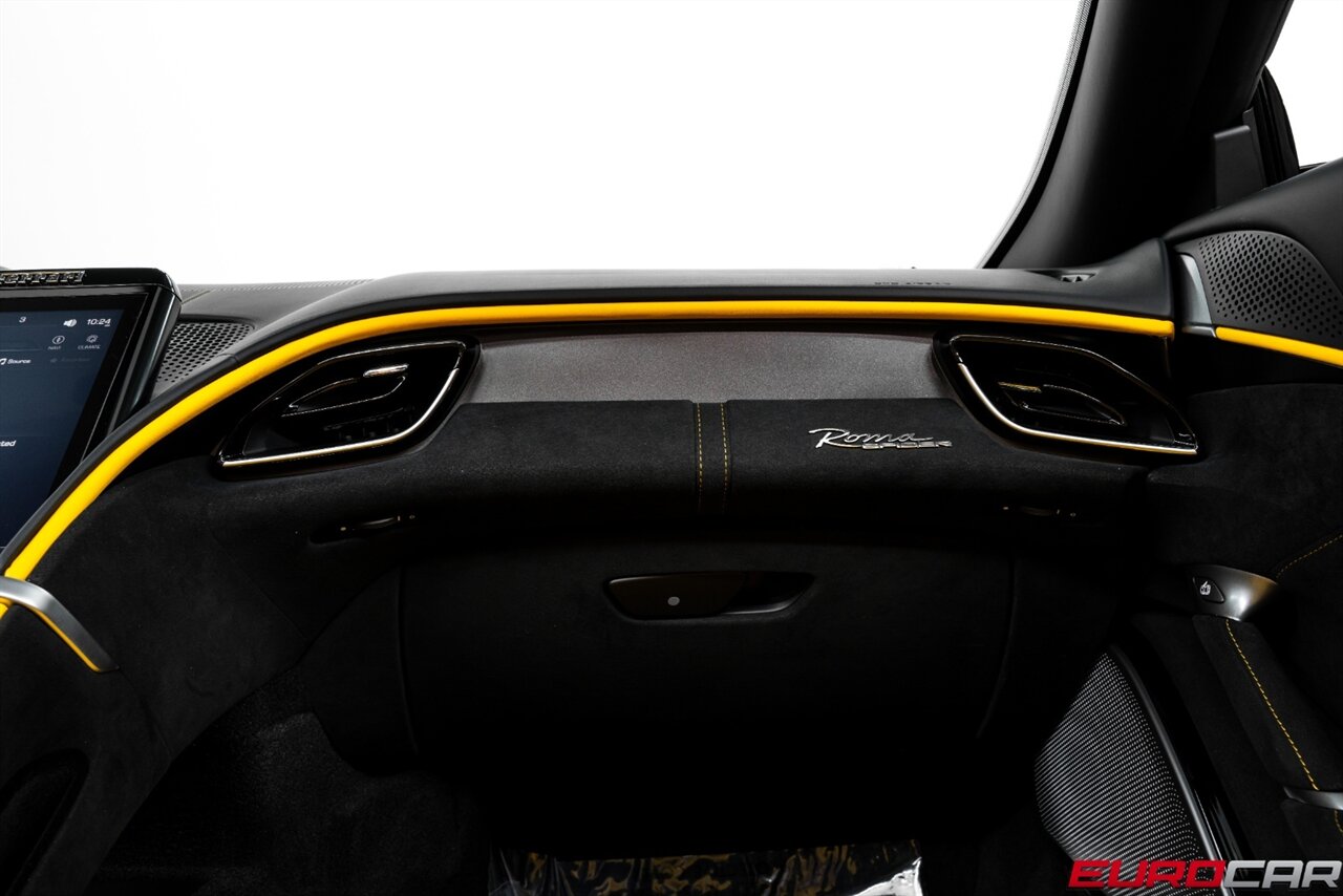 2025 Ferrari Roma Spider *FULL BODY PPF * CARBON FIBER LED STEERING WHEEL* - Photo 35 - Costa Mesa, CA 92626