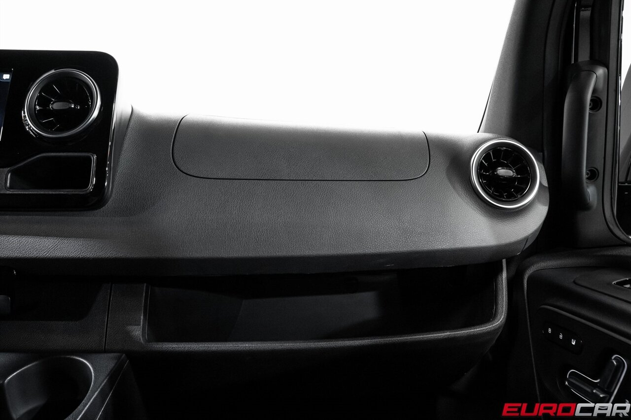 2022 Mercedes-Benz Sprinter Cargo 170 WB Extended  *CUSTOM INTERIOR * SHOOTING STAR HEADLINER* - Photo 23 - Costa Mesa, CA 92626