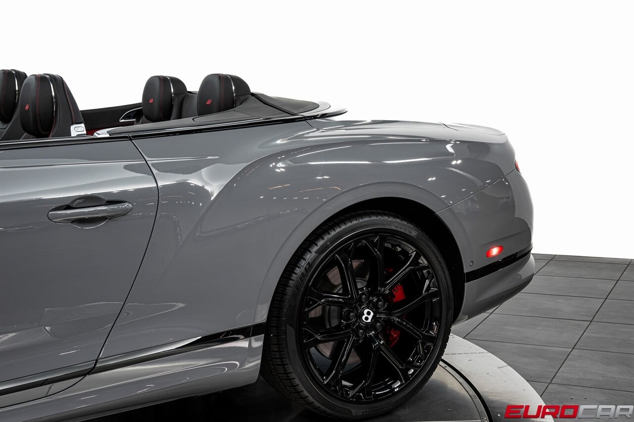 2023 Bentley Continental GTC Azure V8 *CARBON FIBER INTERIOR TRIM * TWO-TONE INTERIOR* - Photo 15 - Costa Mesa, CA 92626