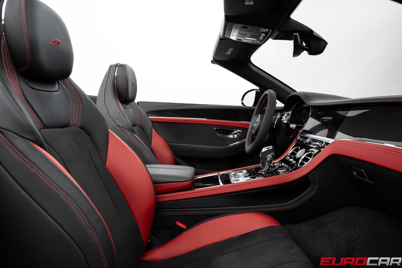 2023 Bentley Continental GTC Azure V8 *CARBON FIBER INTERIOR TRIM * TWO-TONE INTERIOR* - Photo 32 - Costa Mesa, CA 92626