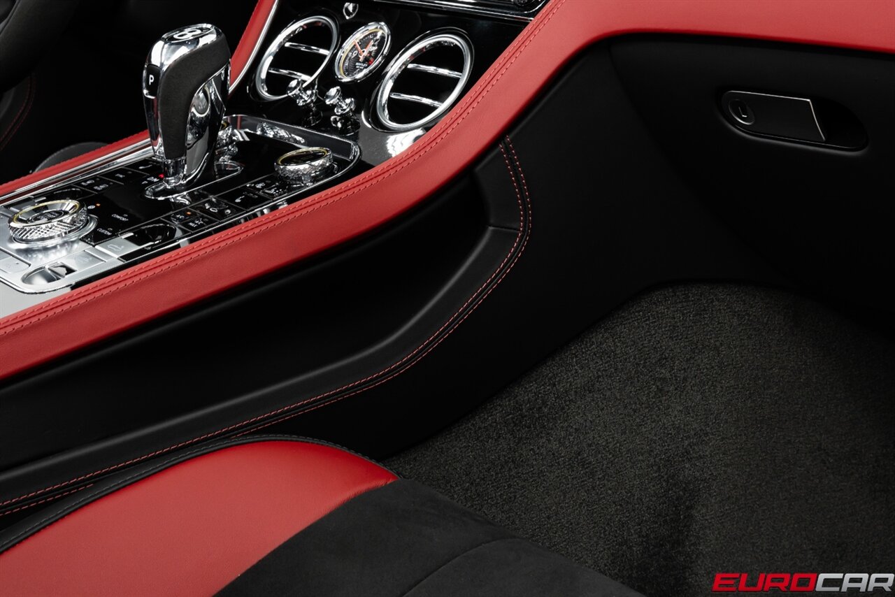 2023 Bentley Continental GTC Azure V8 *CARBON FIBER INTERIOR TRIM * TWO-TONE INTERIOR* - Photo 31 - Costa Mesa, CA 92626