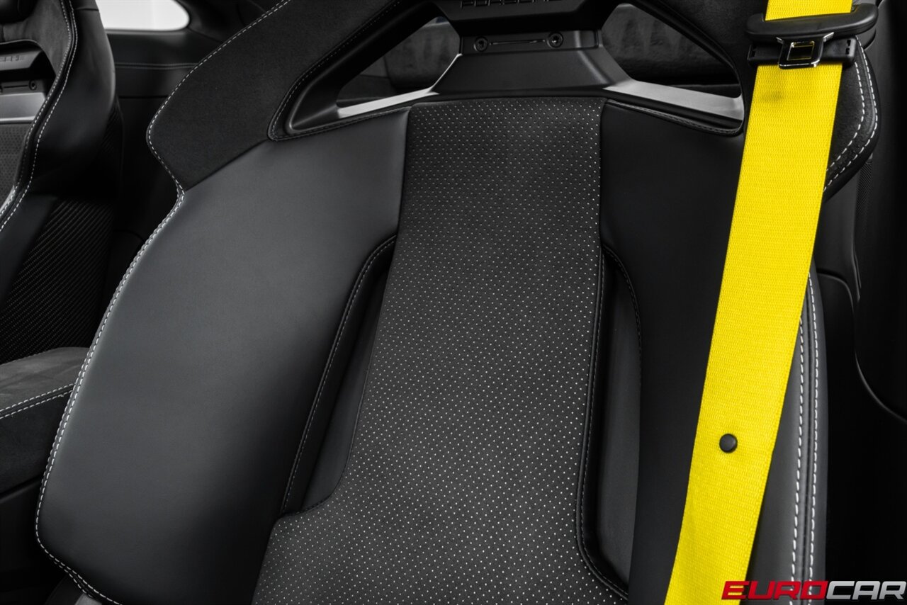 2025 Porsche 911 GT3 *WEISSACH PACKAGE * CARBON FIBER FOLDING BUCKET SEATS * FRONT LIFT * FRONT PPF* - Photo 49 - Costa Mesa, CA 92626