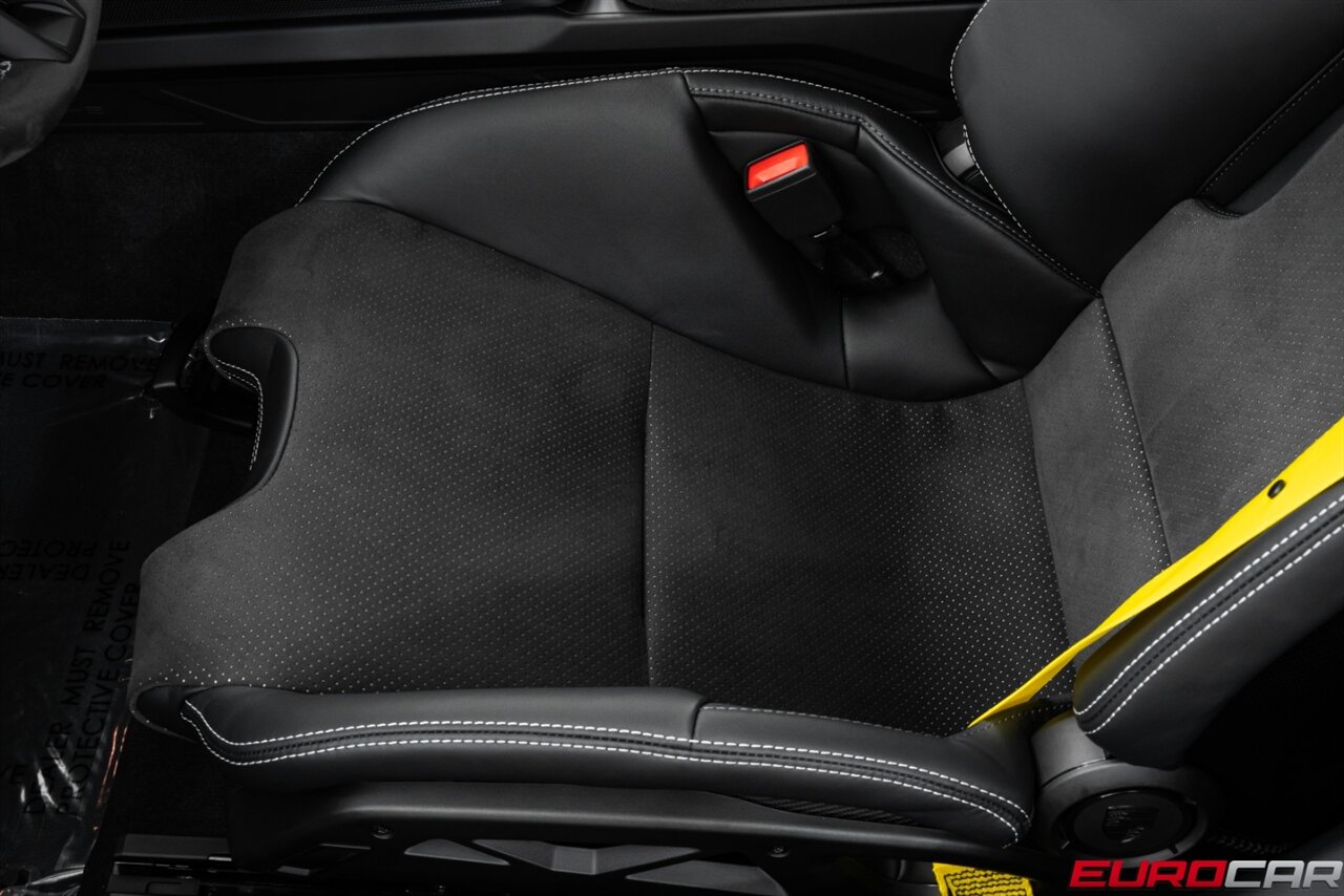2025 Porsche 911 GT3 *WEISSACH PACKAGE * CARBON FIBER FOLDING BUCKET SEATS * FRONT LIFT * FRONT PPF* - Photo 50 - Costa Mesa, CA 92626
