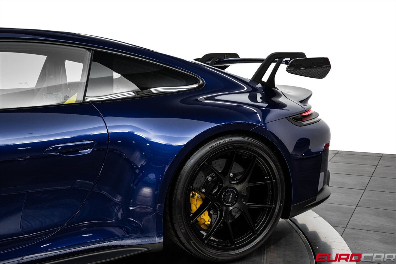 2025 Porsche 911 GT3 *WEISSACH PACKAGE * CARBON FIBER FOLDING BUCKET SEATS * FRONT LIFT * FRONT PPF* - Photo 21 - Costa Mesa, CA 92626