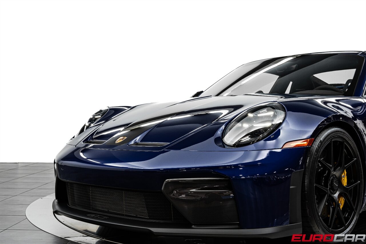 2025 Porsche 911 GT3 *WEISSACH PACKAGE * CARBON FIBER FOLDING BUCKET SEATS * FRONT LIFT * FRONT PPF* - Photo 17 - Costa Mesa, CA 92626