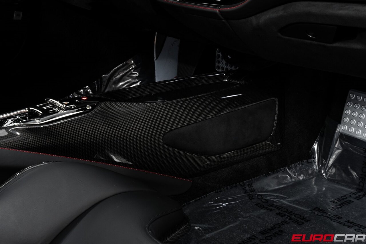 2023 Ferrari SF90 Stradale  *FACTORY MATTE PAINT * CARBON OPTIONS * FULL BODY PPF* - Photo 42 - Costa Mesa, CA 92626