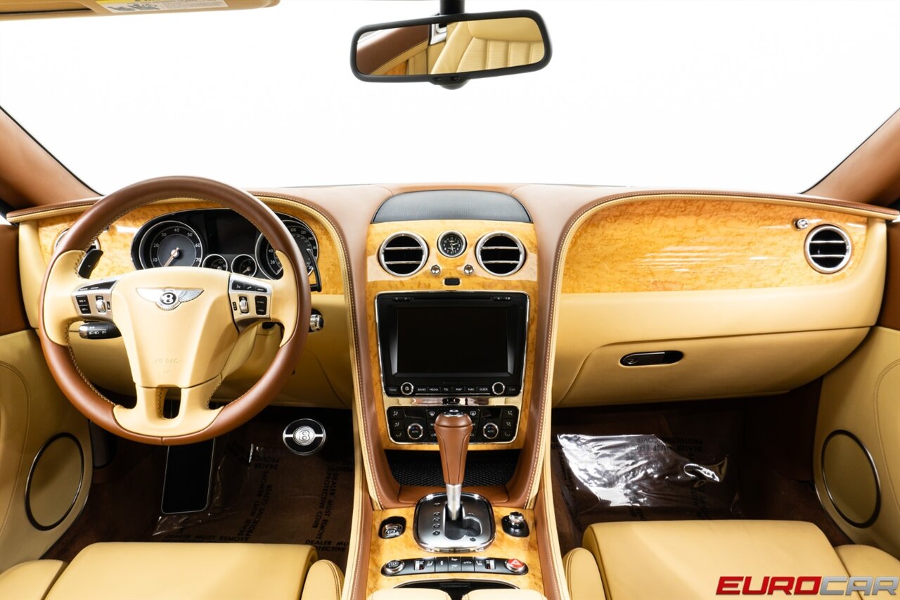 2012 Bentley Continental GT GT  *CARBON FIBER EXTERIOR * TWO-TONE INTERIOR* - Photo 26 - Costa Mesa, CA 92626