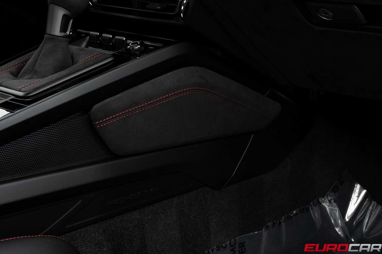 2025 Porsche 911 GT3 RS *WEISSACH PACKAGE * CARBON FIBER BUCKET SEATS * FRONT AXLE LIFT* - Photo 43 - Costa Mesa, CA 92626