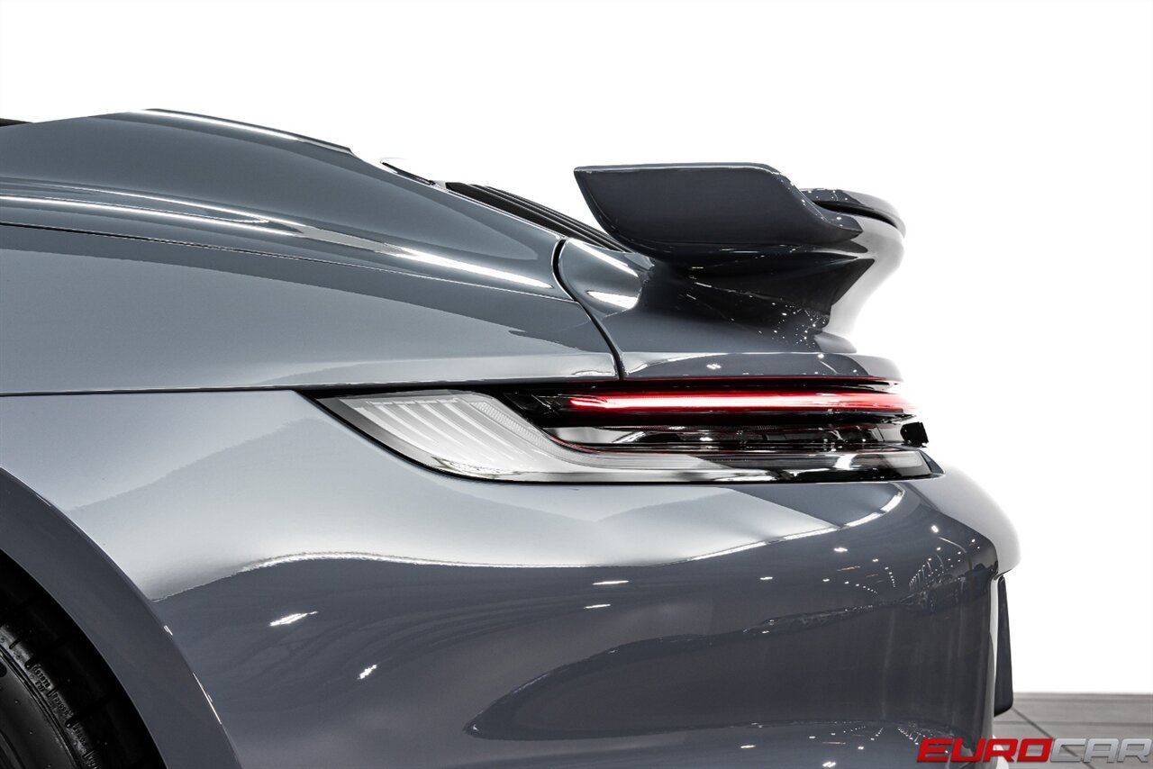 2025 Porsche 911 Turbo S *SPORTDESIGN PACKAGE * CERAMIC BRAKES * SPORT EXHAUST SYSTEM* - Photo 21 - Costa Mesa, CA 92626