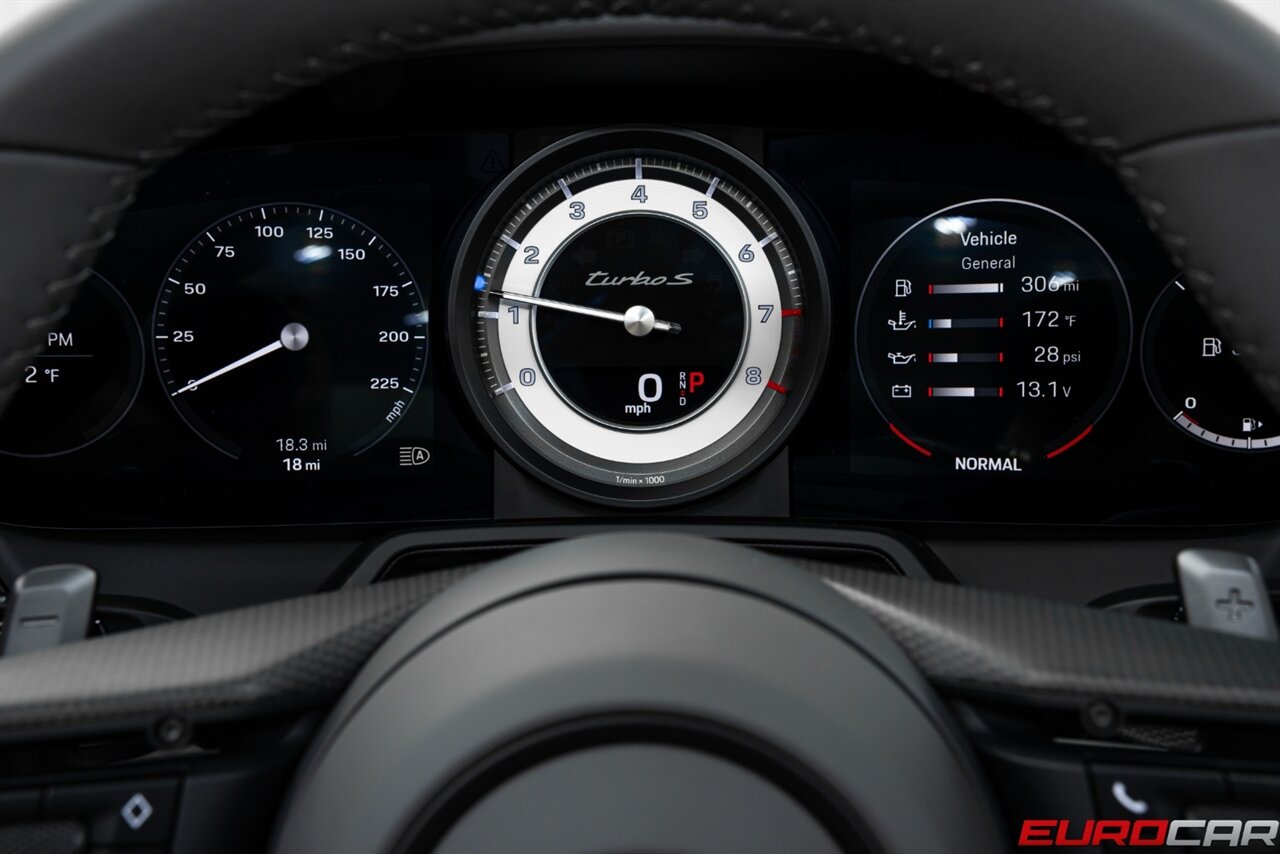 2025 Porsche 911 Turbo S *SPORTDESIGN PACKAGE * CERAMIC BRAKES * SPORT EXHAUST SYSTEM* - Photo 30 - Costa Mesa, CA 92626