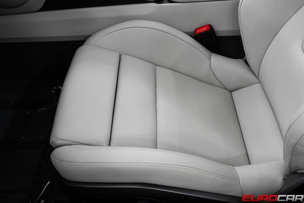 2025 Porsche 911 Turbo S *SPORTDESIGN PACKAGE * CERAMIC BRAKES * SPORT EXHAUST SYSTEM* - Photo 48 - Costa Mesa, CA 92626