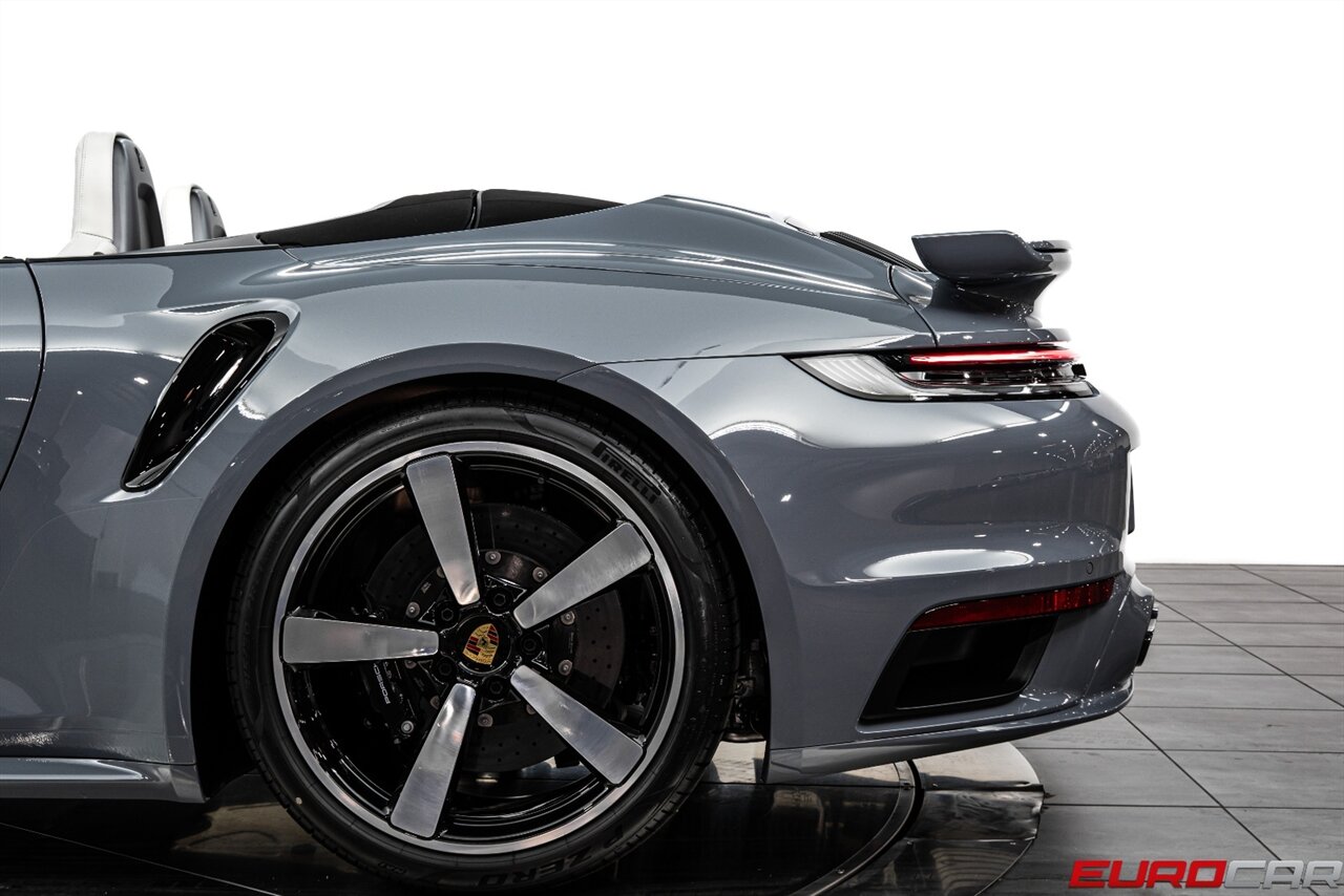 2025 Porsche 911 Turbo S *SPORTDESIGN PACKAGE * CERAMIC BRAKES * SPORT EXHAUST SYSTEM* - Photo 18 - Costa Mesa, CA 92626