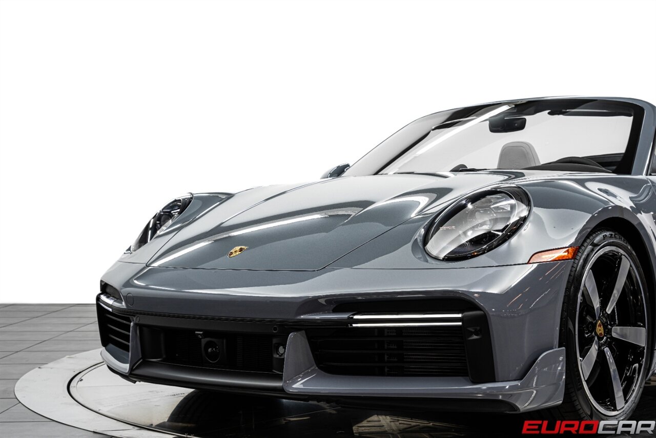 2025 Porsche 911 Turbo S *SPORTDESIGN PACKAGE * CERAMIC BRAKES * SPORT EXHAUST SYSTEM* - Photo 15 - Costa Mesa, CA 92626