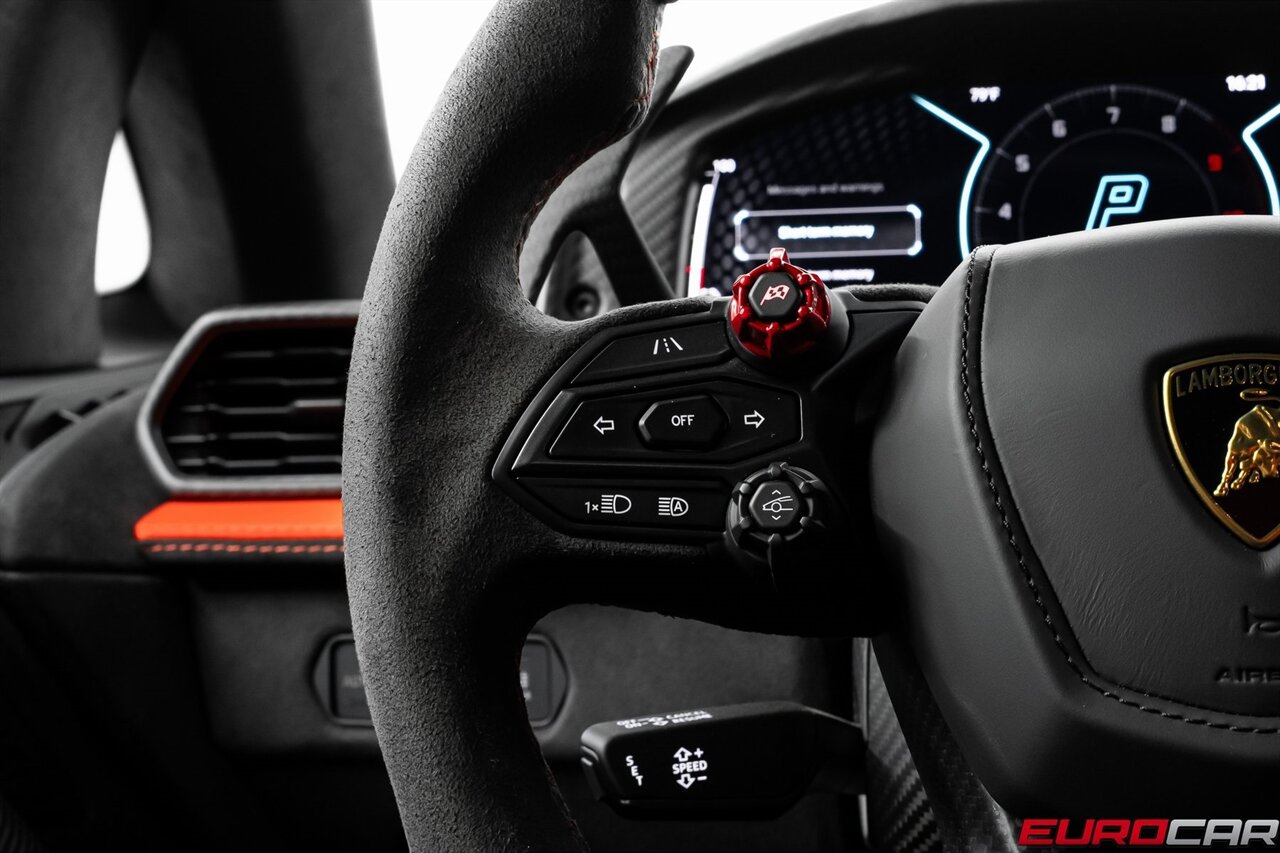 2025 Lamborghini Revuelto *$44,600 IN CARBON OPTIONS * SPECIAL PAINT * PPF* - Photo 39 - Costa Mesa, CA 92626