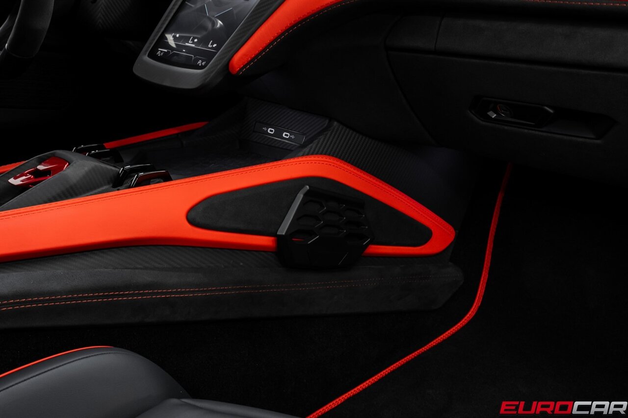 2025 Lamborghini Revuelto *$44,600 IN CARBON OPTIONS * SPECIAL PAINT * PPF* - Photo 47 - Costa Mesa, CA 92626