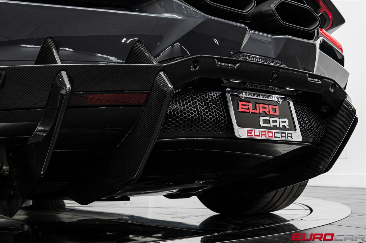 2025 Lamborghini Revuelto *$44,600 IN CARBON OPTIONS * SPECIAL PAINT * PPF* - Photo 30 - Costa Mesa, CA 92626
