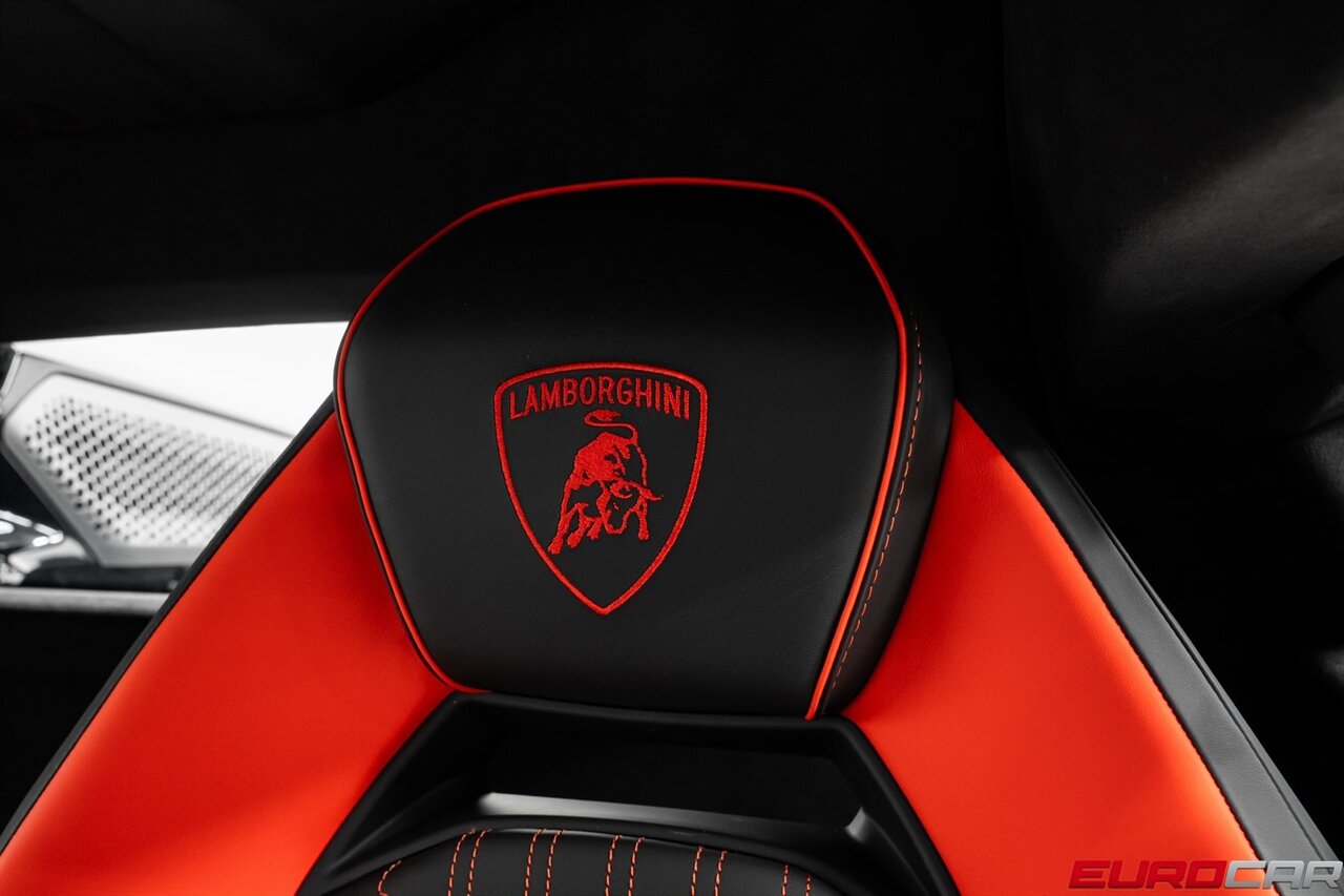 2025 Lamborghini Revuelto *$44,600 IN CARBON OPTIONS * SPECIAL PAINT * PPF* - Photo 53 - Costa Mesa, CA 92626