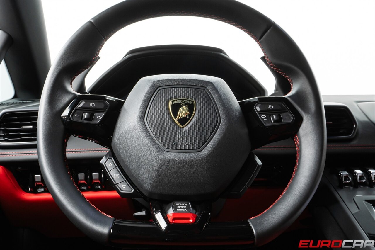 2021 Lamborghini Huracan EVO  *STYLE PACKAGE * BICOLOR INTERIOR * LIFESTYLE PACKAGE* - Photo 30 - Costa Mesa, CA 92626