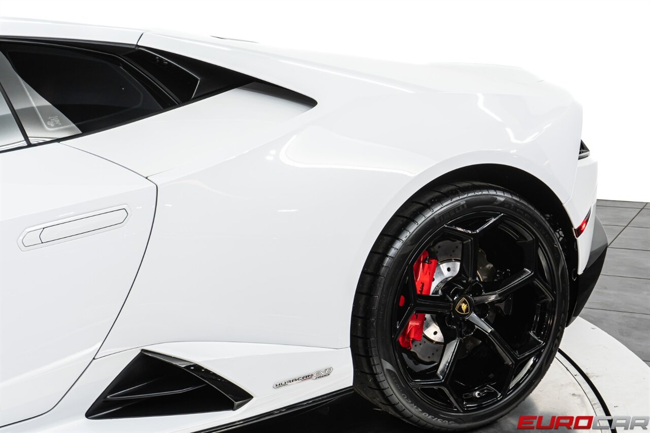 2021 Lamborghini Huracan EVO  *STYLE PACKAGE * BICOLOR INTERIOR * LIFESTYLE PACKAGE* - Photo 15 - Costa Mesa, CA 92626