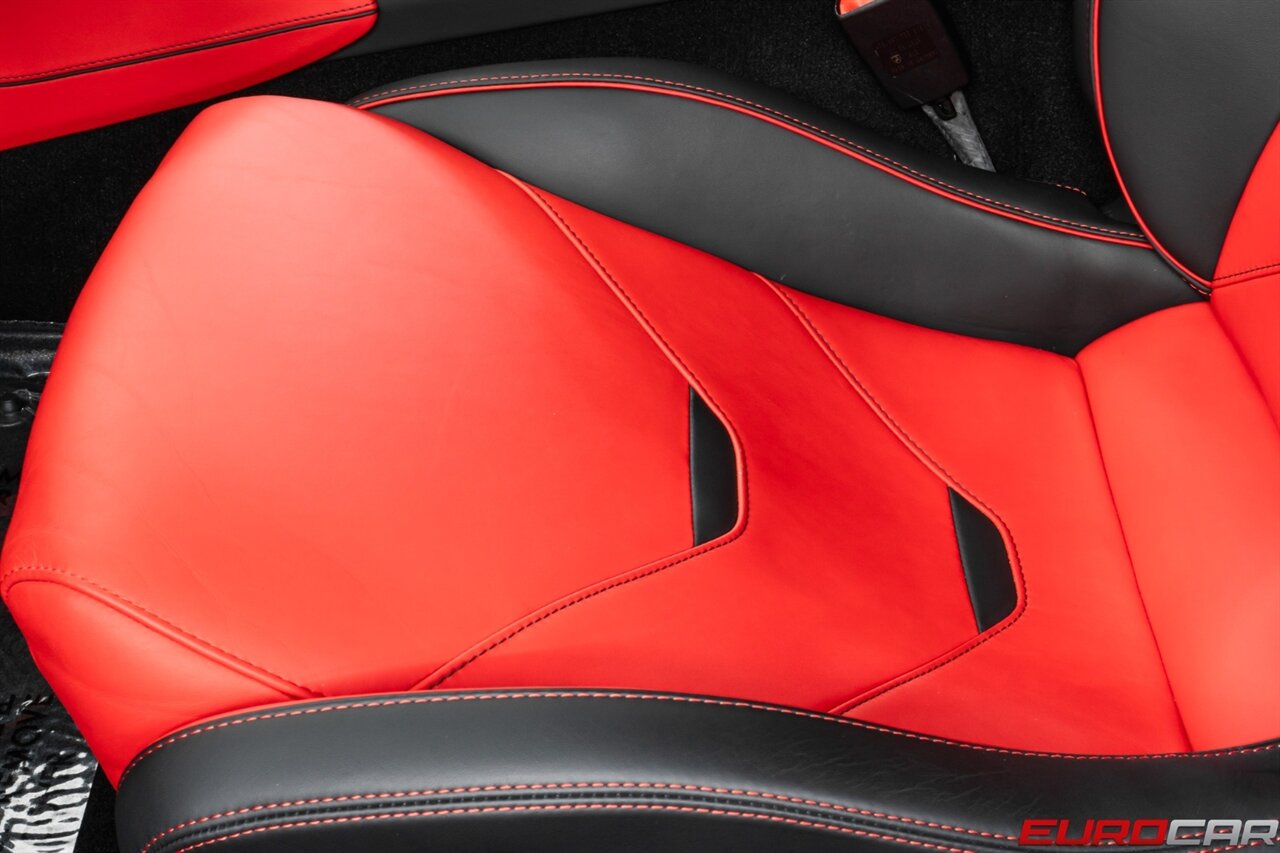 2021 Lamborghini Huracan EVO  *STYLE PACKAGE * BICOLOR INTERIOR * LIFESTYLE PACKAGE* - Photo 45 - Costa Mesa, CA 92626