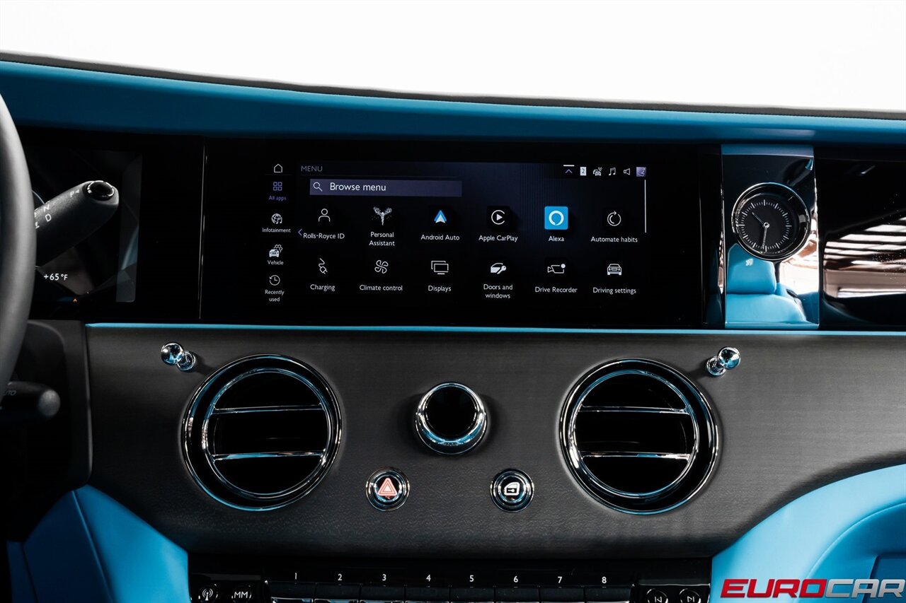 2024 Rolls-Royce Spectre *LAUNCH PACKAGE * STARLIGHT DOORS * BESPOKE INTERIOR* - Photo 24 - Costa Mesa, CA 92626