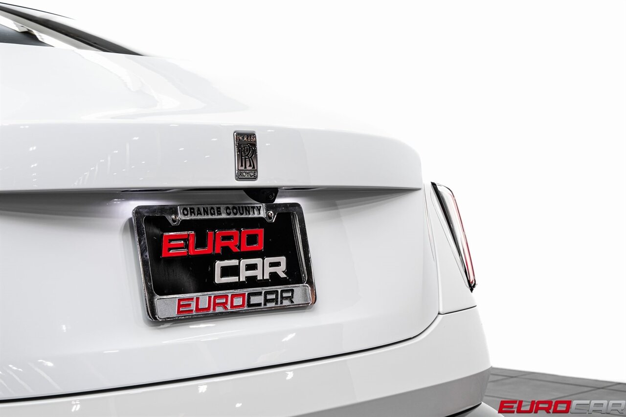 2024 Rolls-Royce Spectre *LAUNCH PACKAGE * STARLIGHT DOORS * BESPOKE INTERIOR* - Photo 17 - Costa Mesa, CA 92626