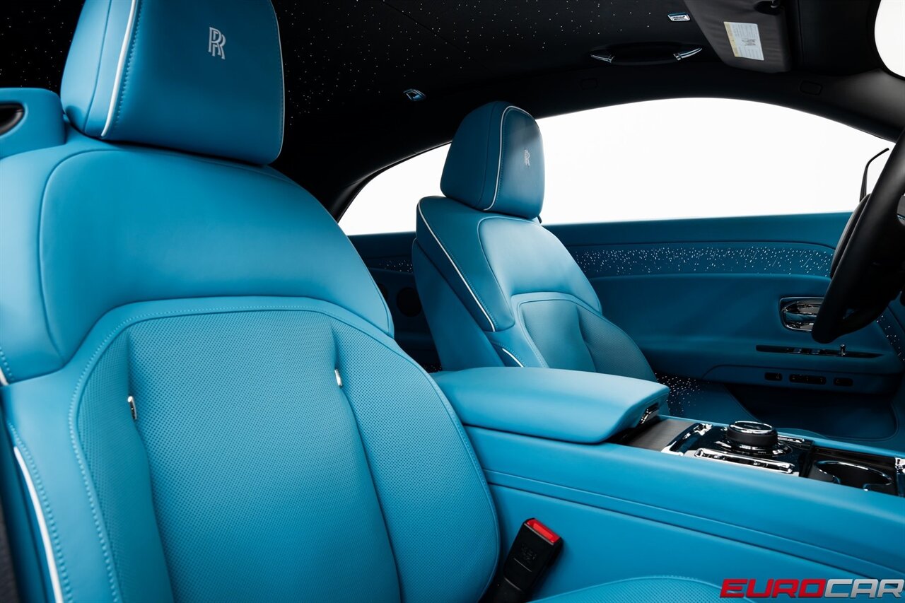 2024 Rolls-Royce Spectre *LAUNCH PACKAGE * STARLIGHT DOORS * BESPOKE INTERIOR* - Photo 32 - Costa Mesa, CA 92626