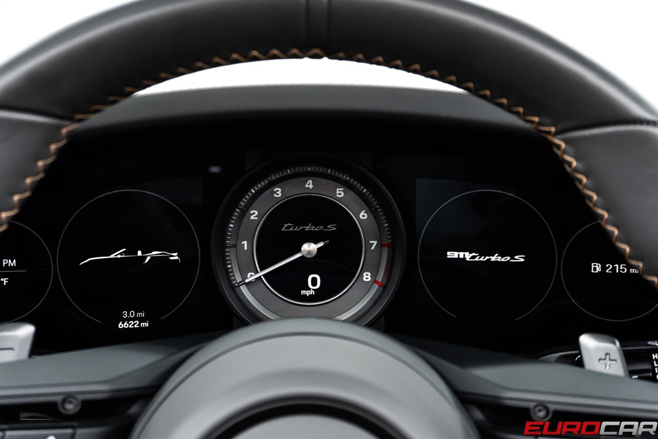 2024 Porsche 911 Turbo S *TWO-TONE EXCLUSIVE MANUFAKTUR INTERIOR * FRONT AXLE LIFT SYSTEM* - Photo 80 - Costa Mesa, CA 92626