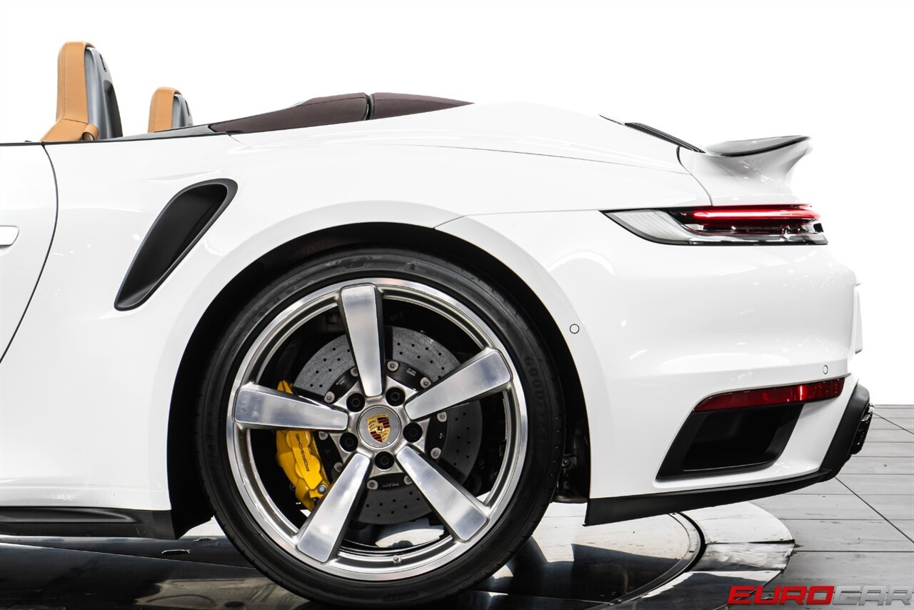 2024 Porsche 911 Turbo S *TWO-TONE EXCLUSIVE MANUFAKTUR INTERIOR * FRONT AXLE LIFT SYSTEM* - Photo 68 - Costa Mesa, CA 92626
